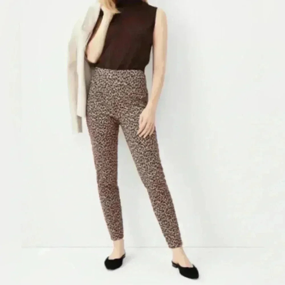 Ann Taylor NWT leopard print elastic waist, side zip stretchy legging pant